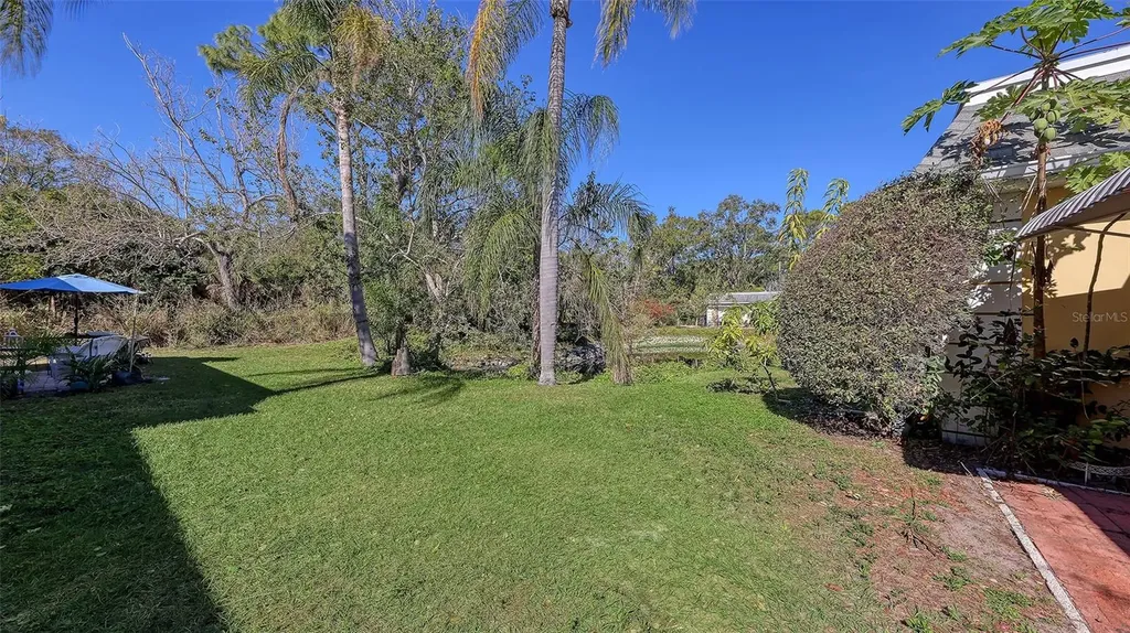 2425 Aspinwall Street Sarasota FL 34237