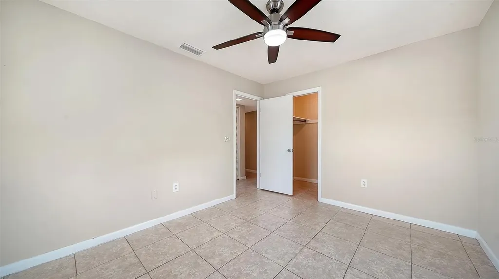 2425 Aspinwall Street Sarasota FL 34237
