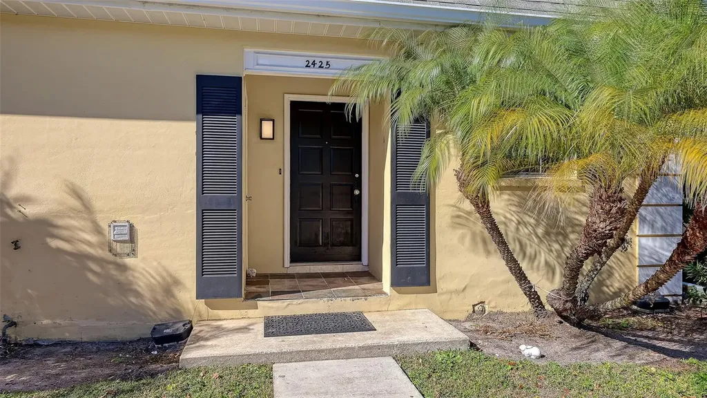 2425 Aspinwall Street Sarasota FL 34237
