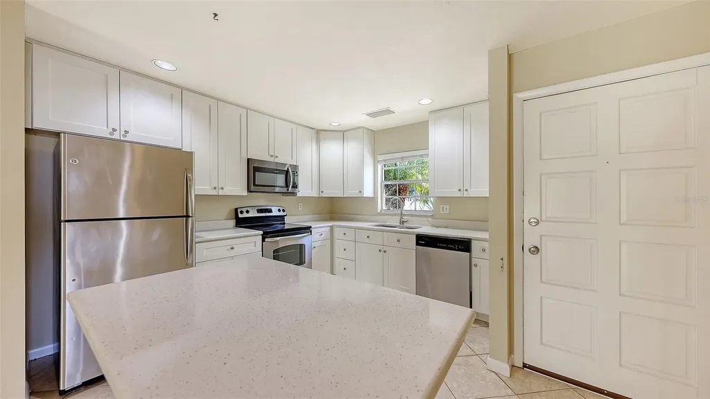 2425 Aspinwall Street Sarasota FL 34237