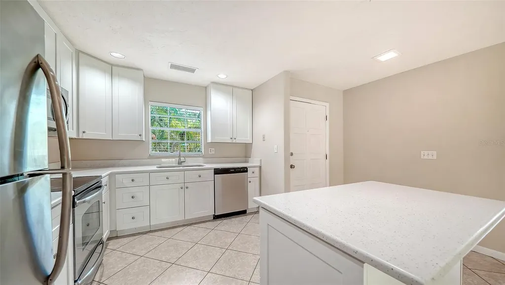 2425 Aspinwall Street Sarasota FL 34237