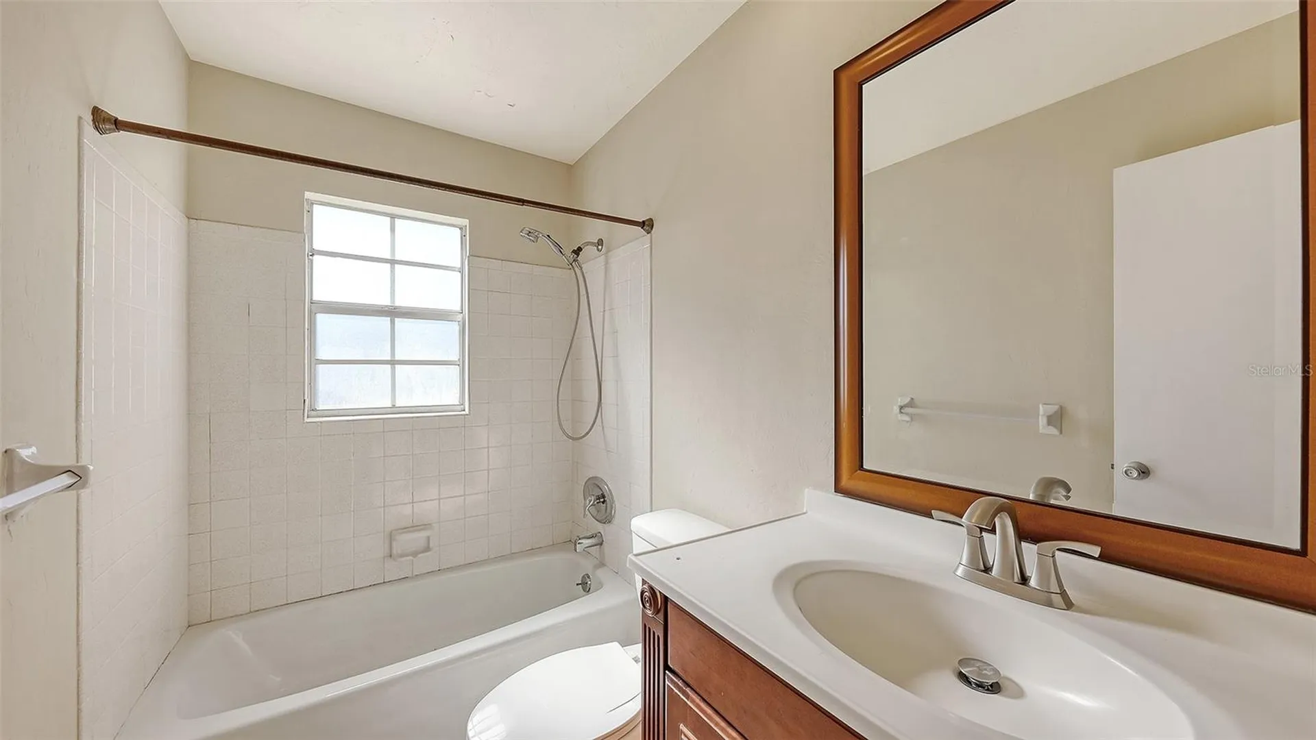 2425 Aspinwall Street Sarasota FL 34237