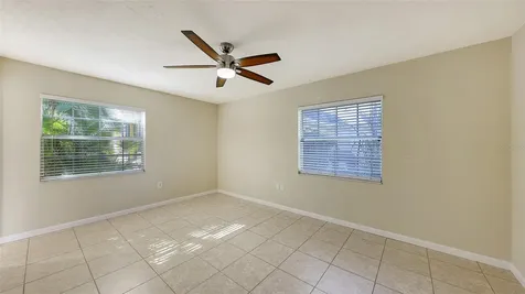 2425 Aspinwall Street Sarasota FL 34237