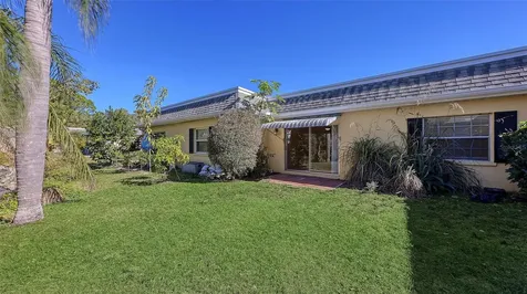 2425 Aspinwall Street Sarasota FL 34237