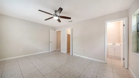 2425 Aspinwall Street Sarasota FL 34237
