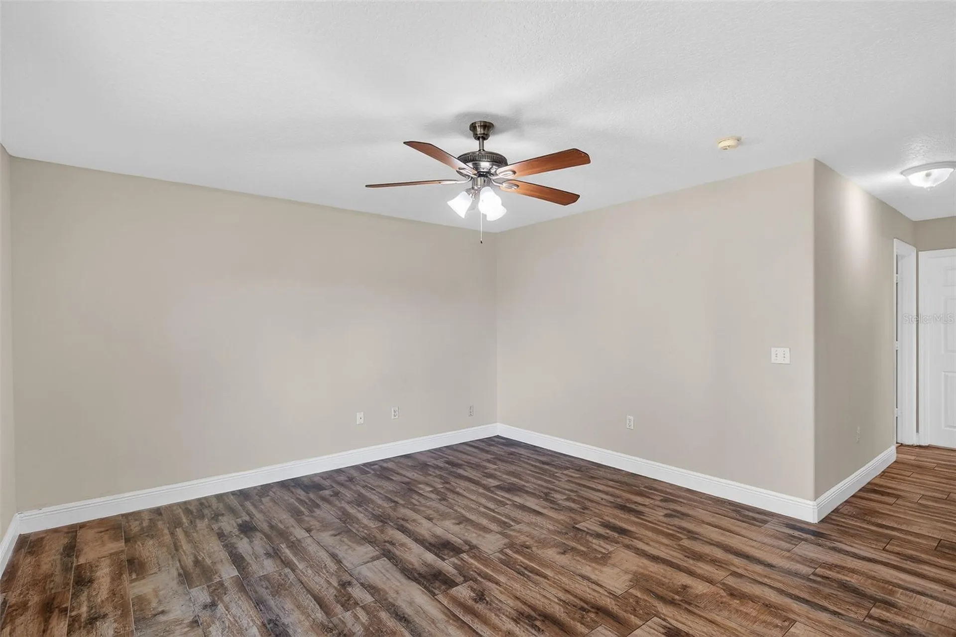 1001 Dampierre Court Kissimmee FL 34759