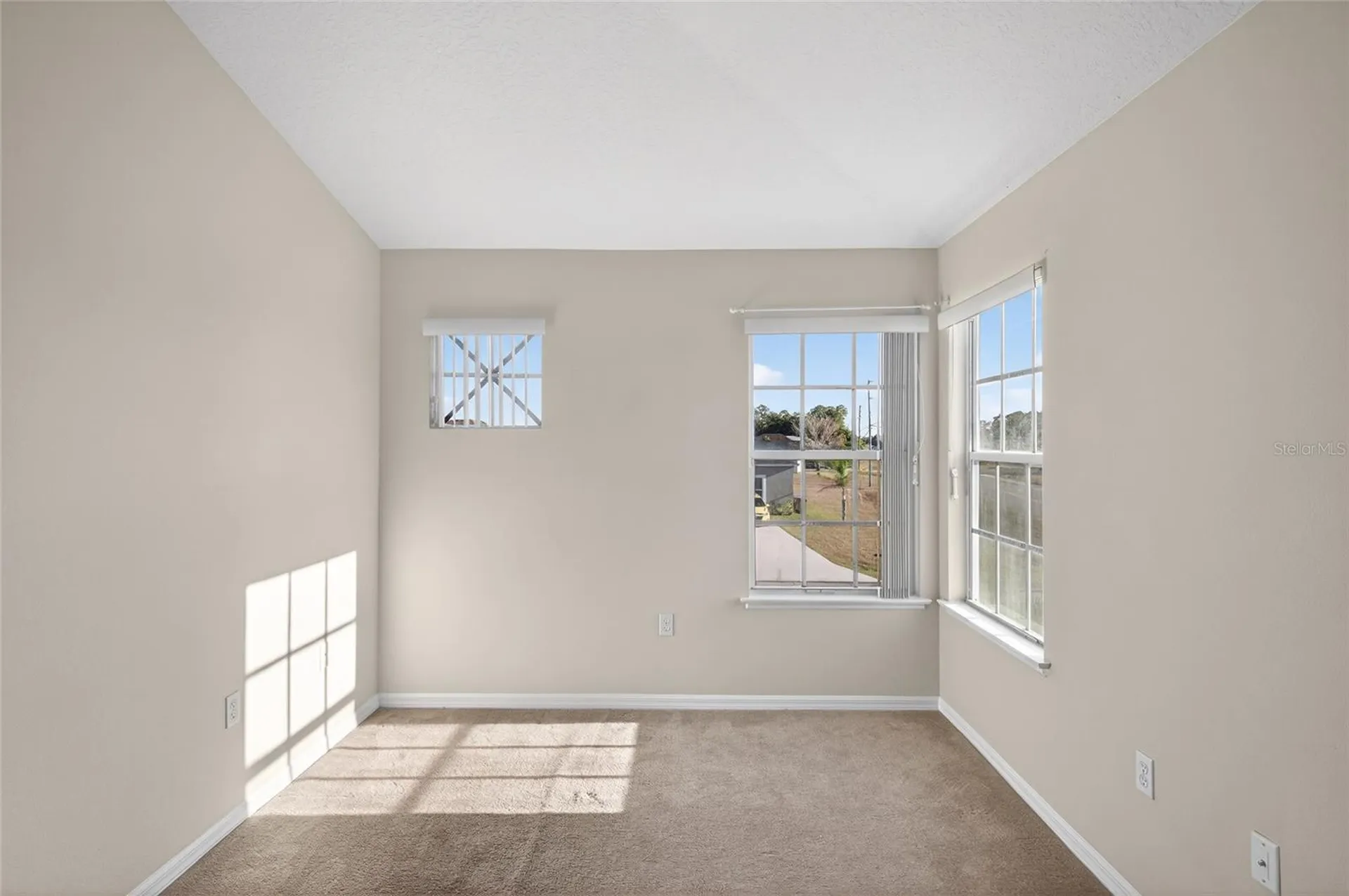 1001 Dampierre Court Kissimmee FL 34759