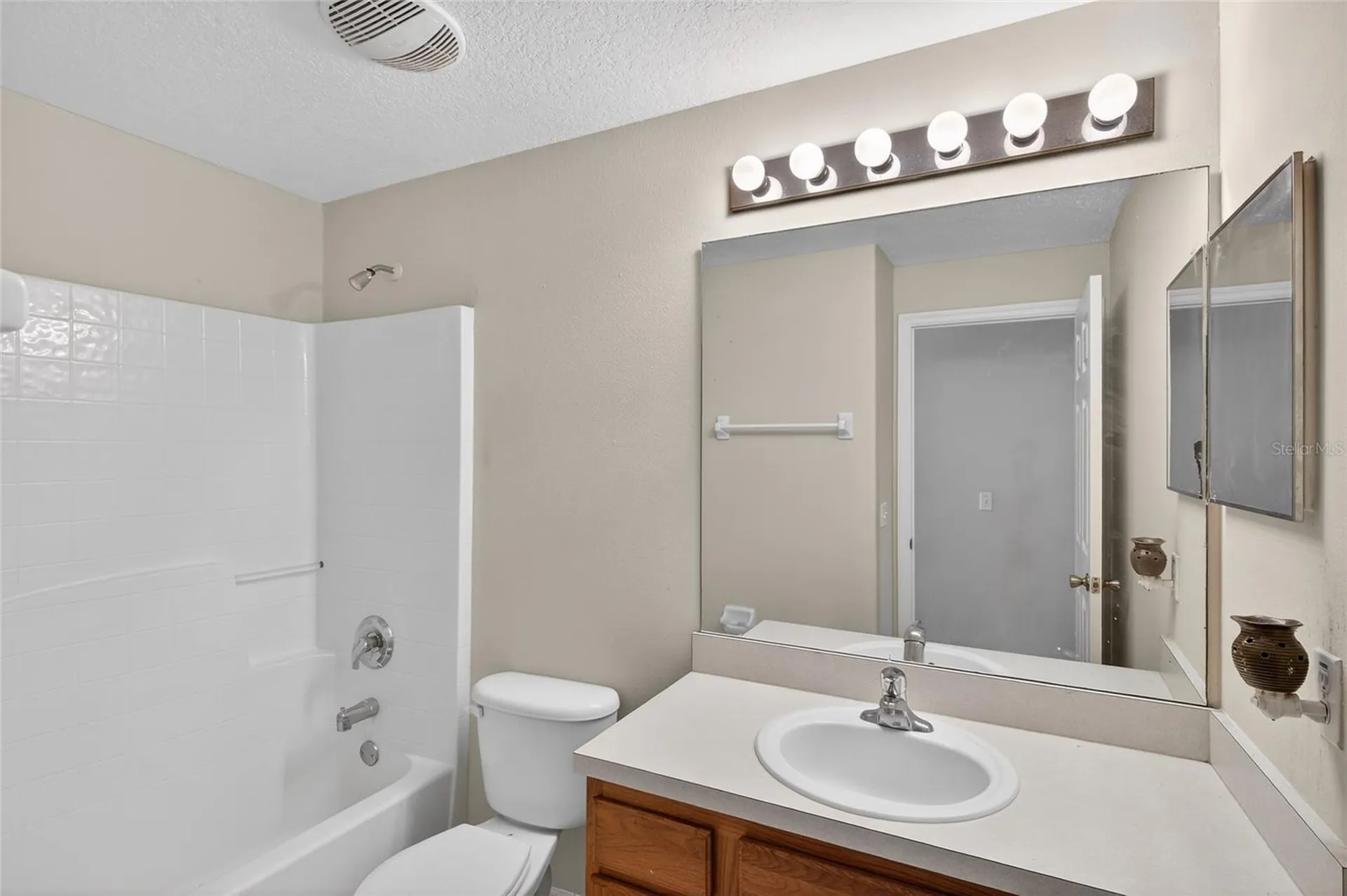 1001 Dampierre Court Kissimmee FL 34759