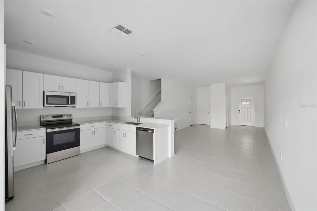 10149 Trumpet Honeysuckle Way San Antonio FL 33576