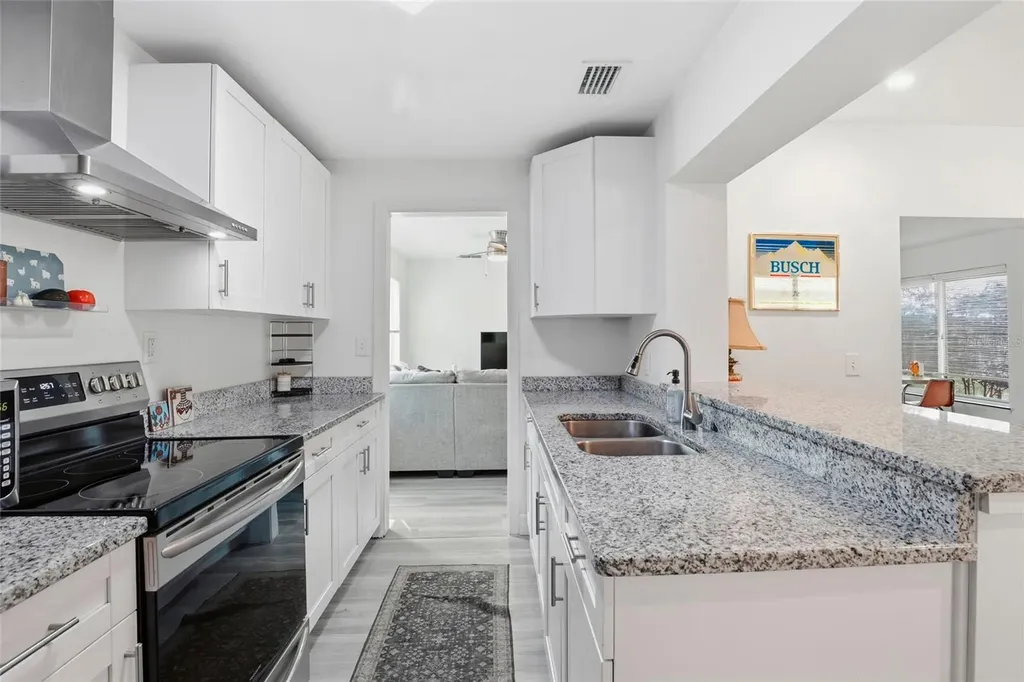 1115 NE 5th Place Gainesville FL 32601