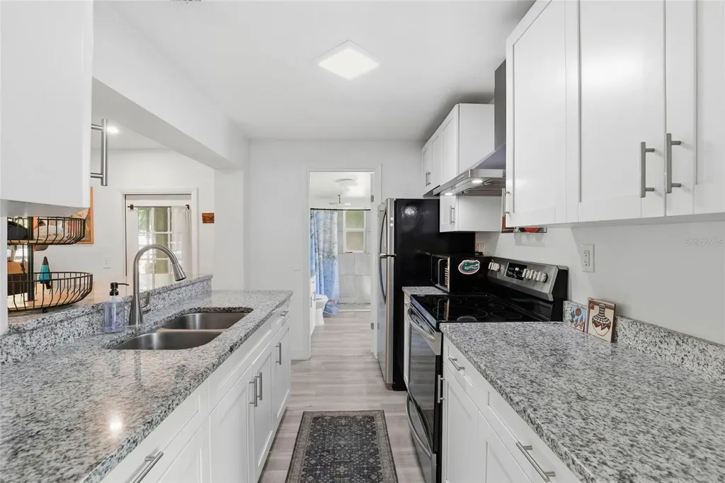 1115 NE 5th Place Gainesville FL 32601