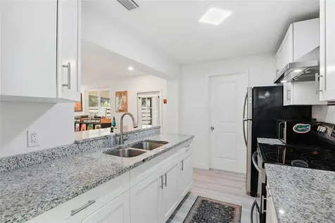 1115 NE 5th Place Gainesville FL 32601