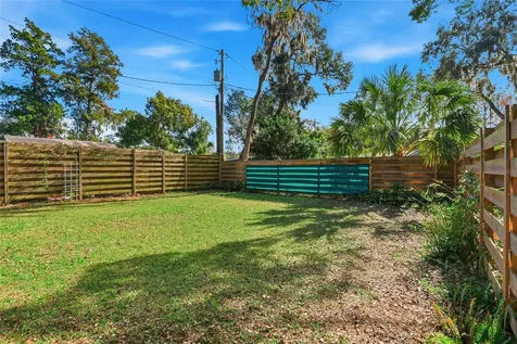 1115 NE 5th Place Gainesville FL 32601