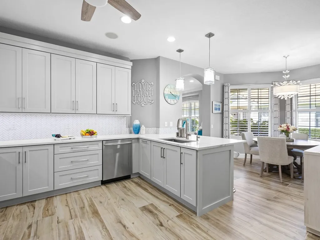 7052 Woodmore Terrace Lakewood Ranch FL 34202