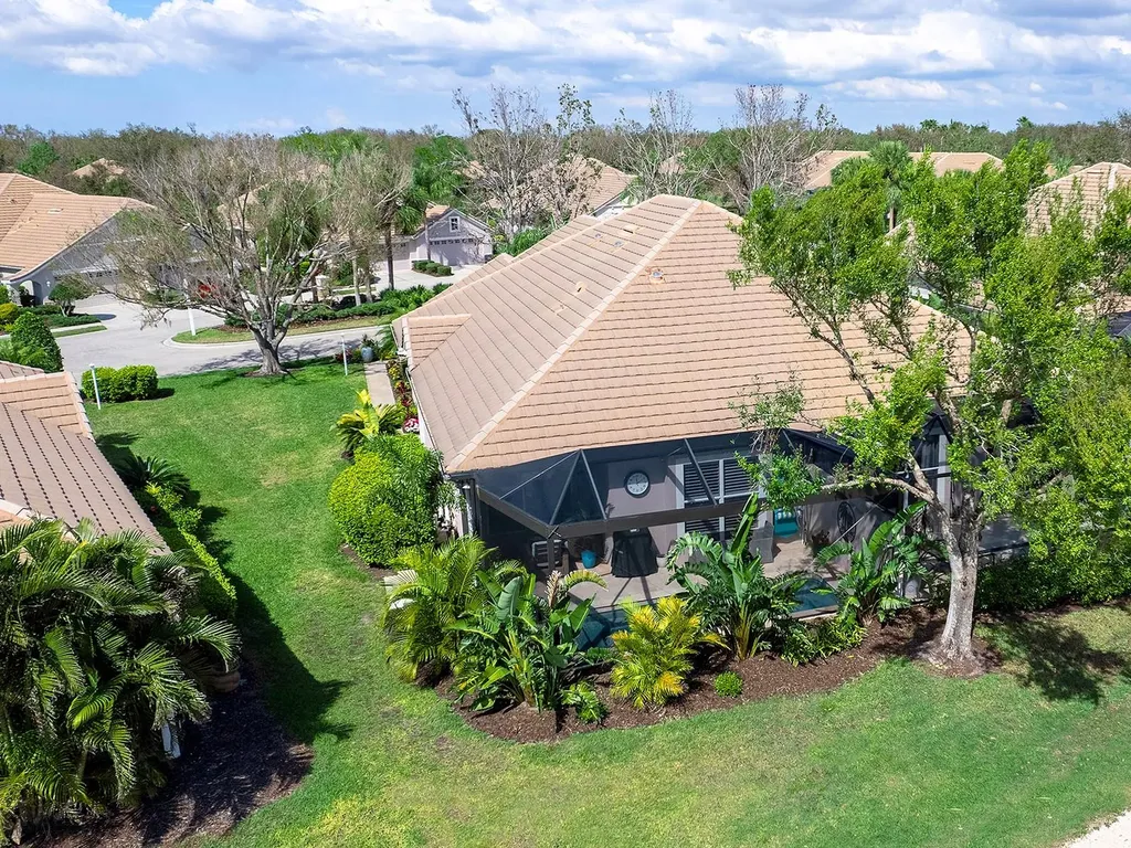 7052 Woodmore Terrace Lakewood Ranch FL 34202