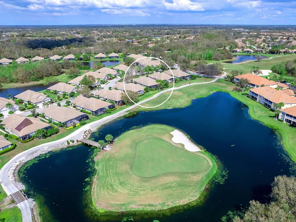 7052 Woodmore Terrace Lakewood Ranch FL 34202