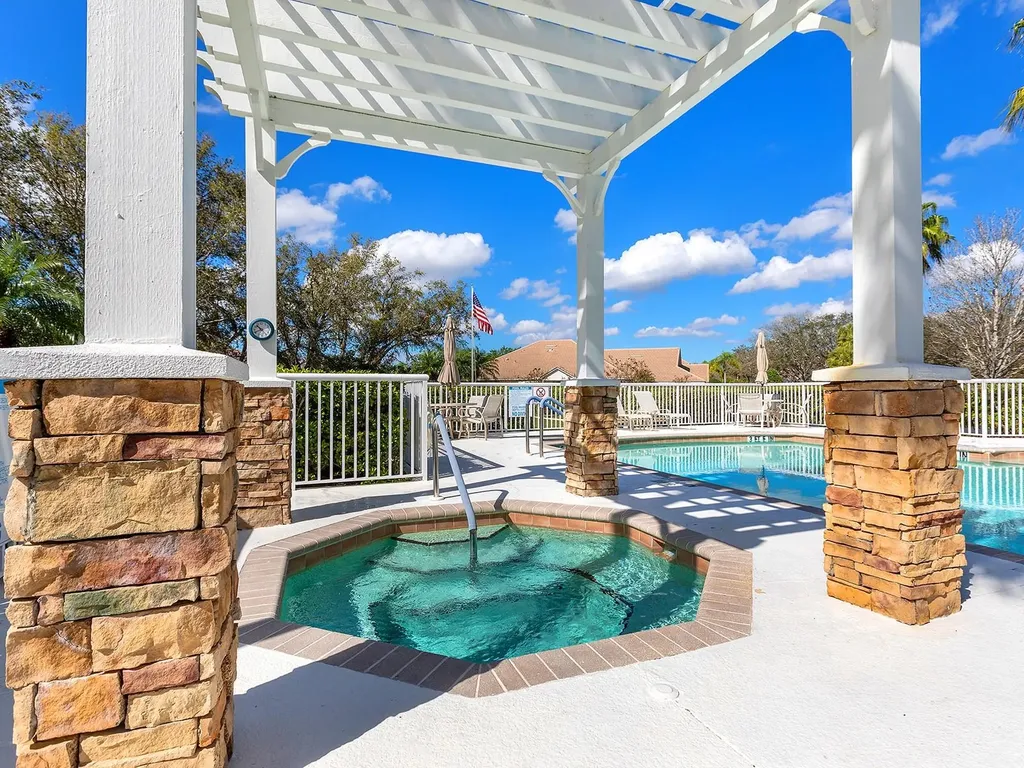 7052 Woodmore Terrace Lakewood Ranch FL 34202