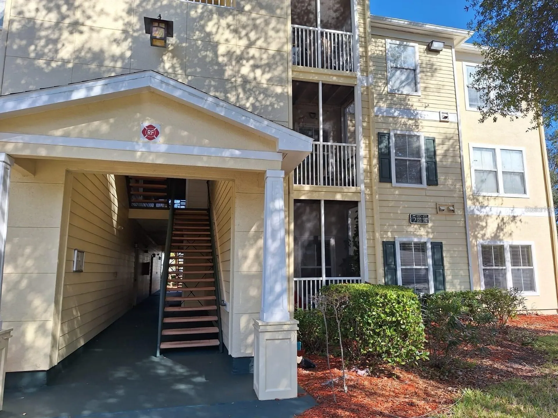 18387 Bridle Club Tampa FL 33647