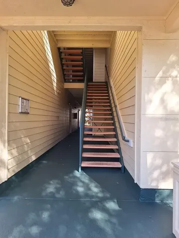 18387 Bridle Club Tampa FL 33647