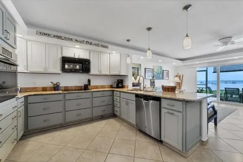 6154 Midnight Pass Road Sarasota FL 34242