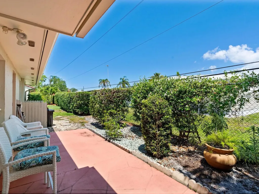 2153 Pueblo Circle Sarasota FL 34231