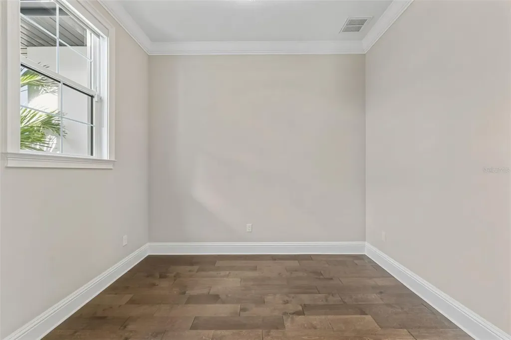 481 W Davis Boulevard Tampa FL 33606