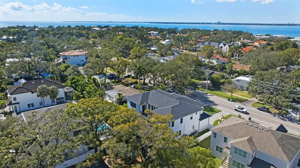 481 W Davis Boulevard Tampa FL 33606