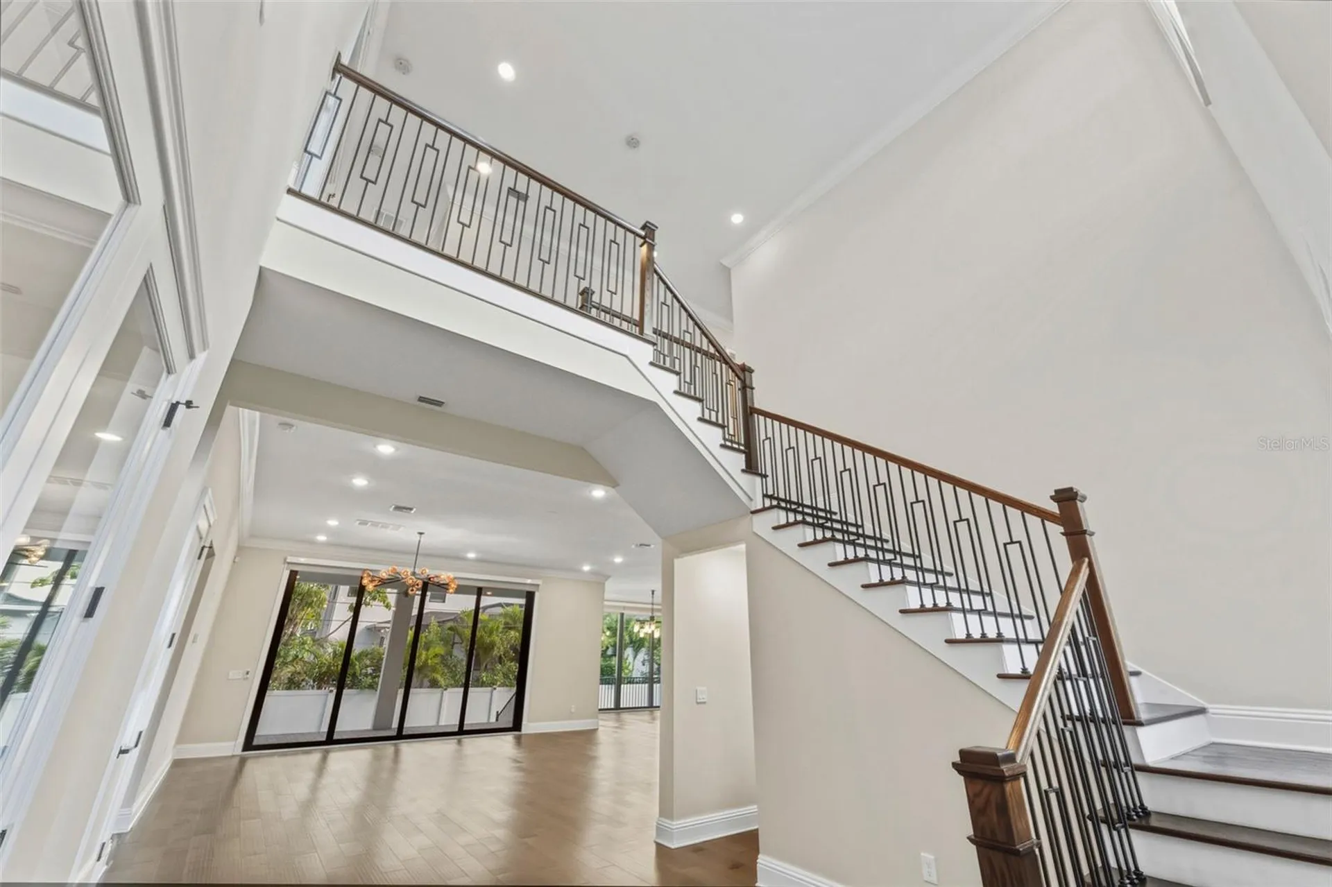 481 W Davis Boulevard Tampa FL 33606