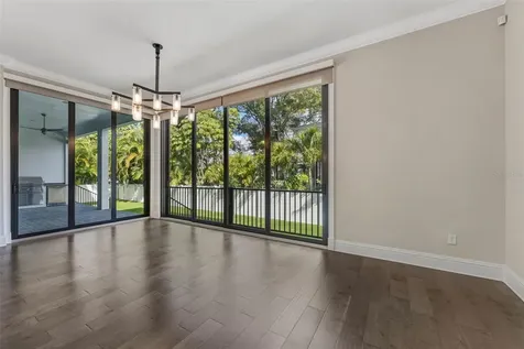481 W Davis Boulevard Tampa FL 33606