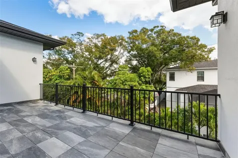 481 W Davis Boulevard Tampa FL 33606