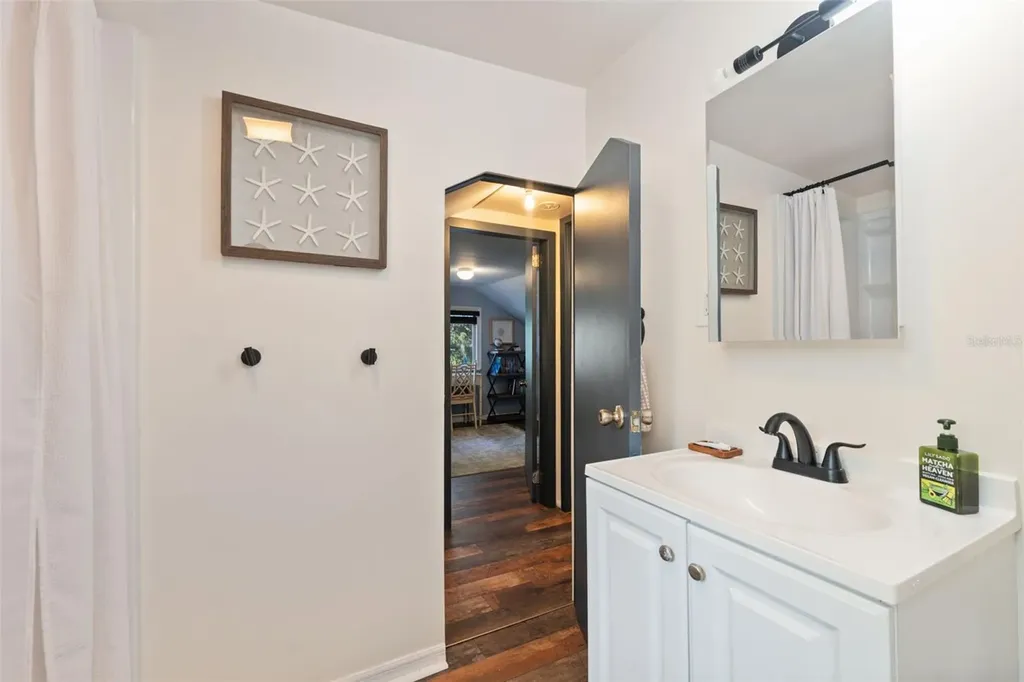 1946 Chenango Avenue Clearwater FL 33755
