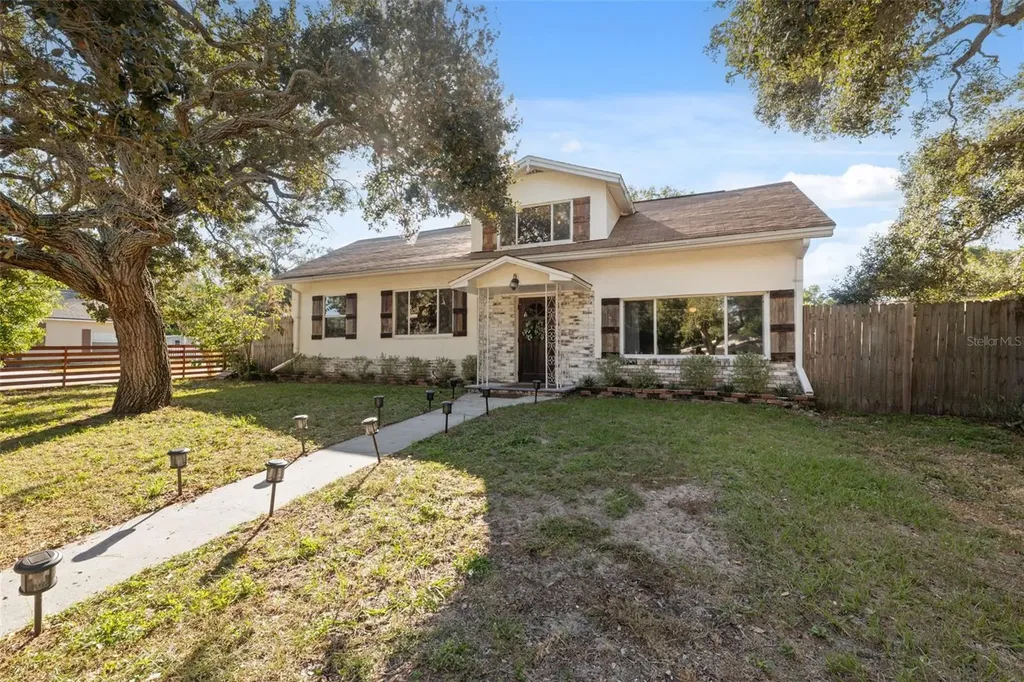 1946 Chenango Avenue Clearwater FL 33755