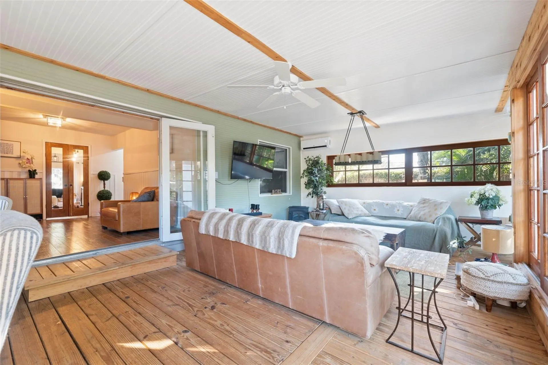 1946 Chenango Avenue Clearwater FL 33755