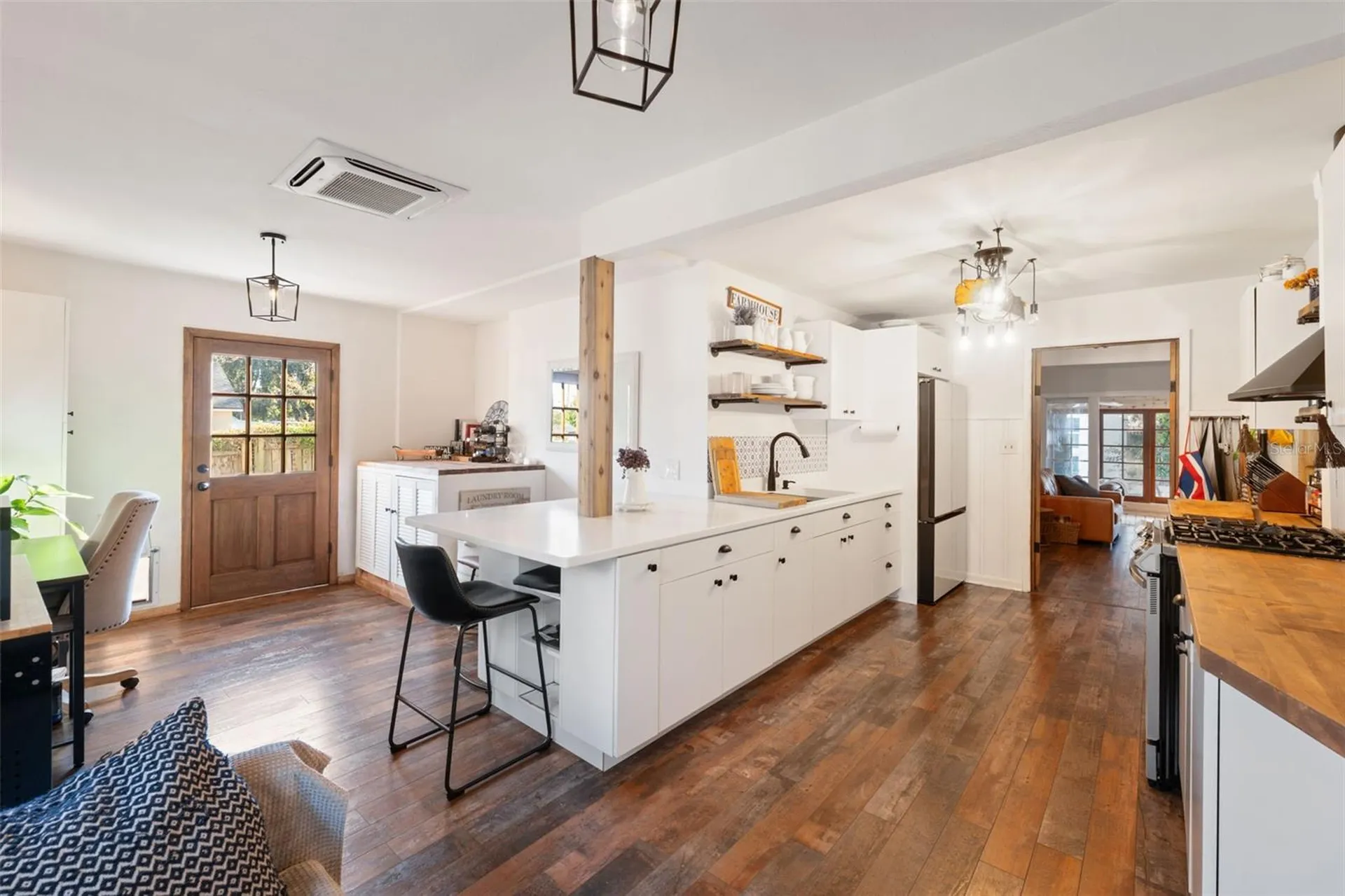 1946 Chenango Avenue Clearwater FL 33755