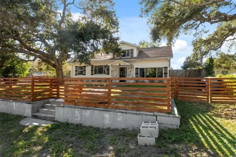 1946 Chenango Avenue Clearwater FL 33755