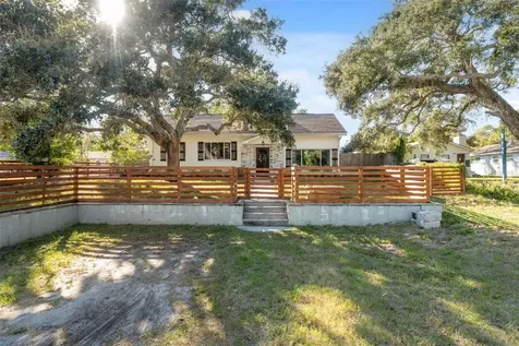 1946 Chenango Avenue Clearwater FL 33755