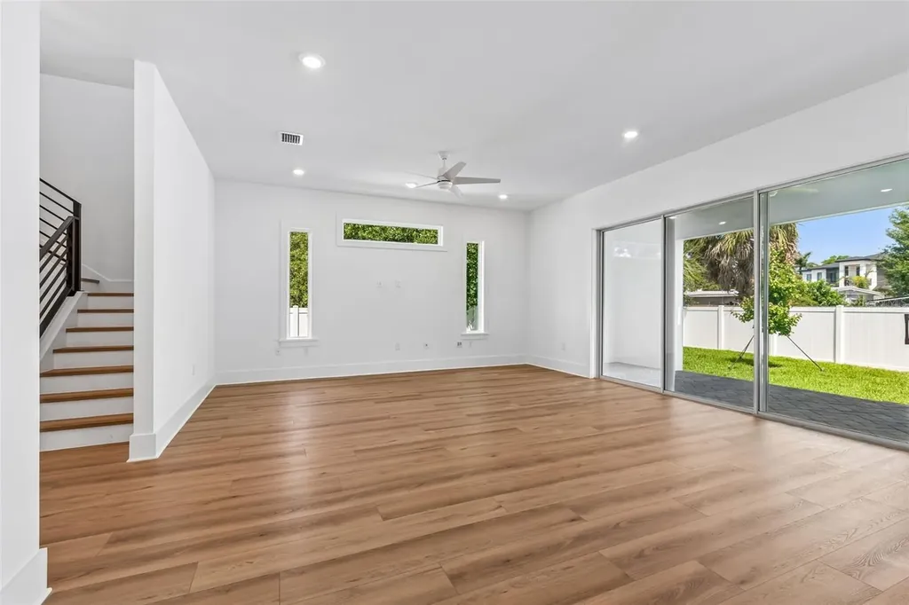 2923 W Elrod Avenue Tampa FL 33611