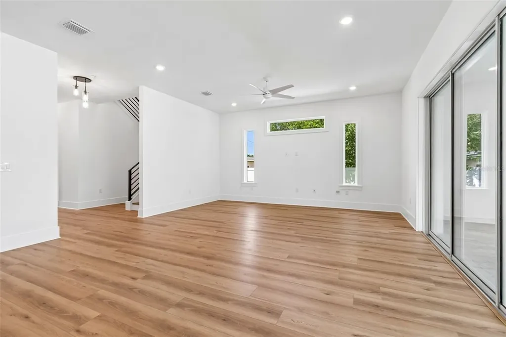 2923 W Elrod Avenue Tampa FL 33611