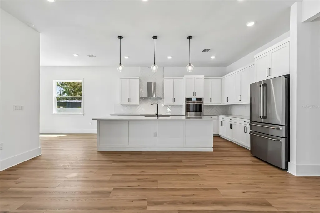 2923 W Elrod Avenue Tampa FL 33611