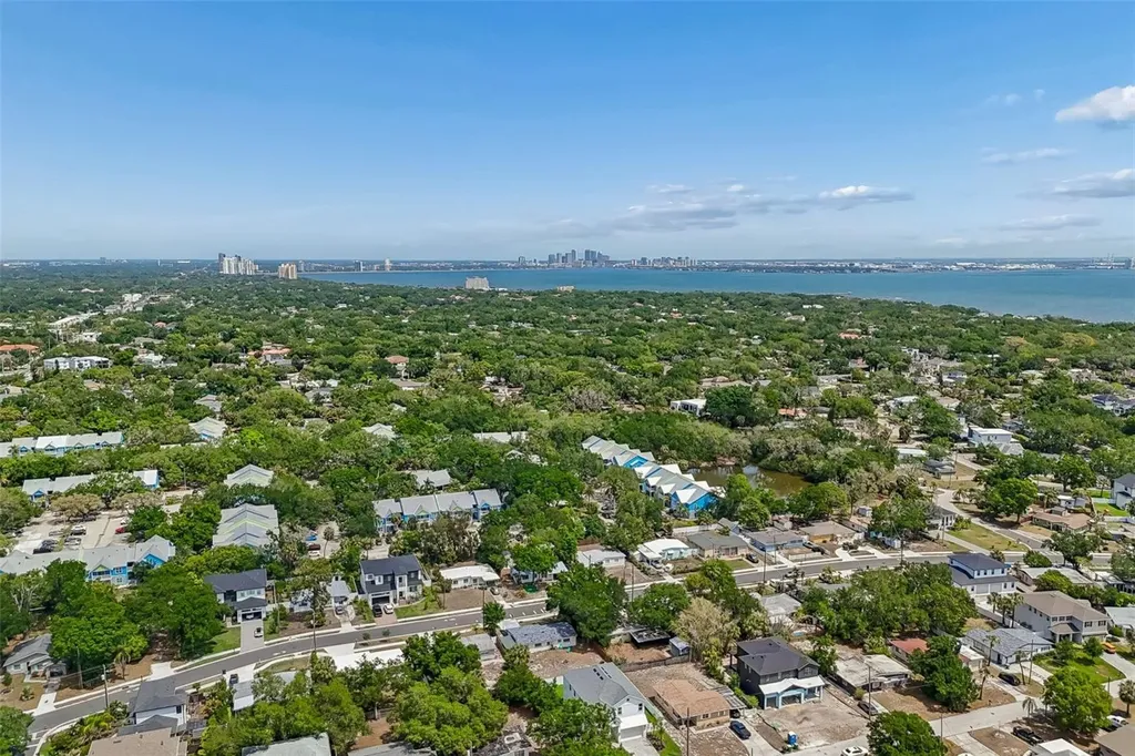 2923 W Elrod Avenue Tampa FL 33611