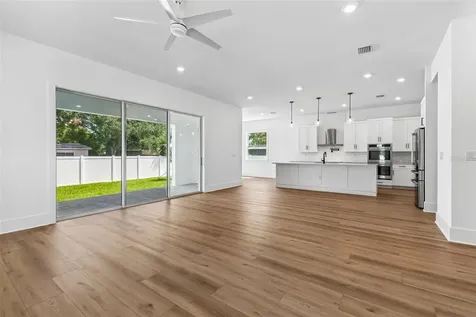 2923 W Elrod Avenue Tampa FL 33611