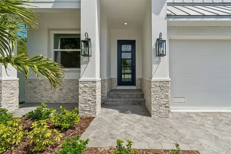 2923 W Elrod Avenue Tampa FL 33611