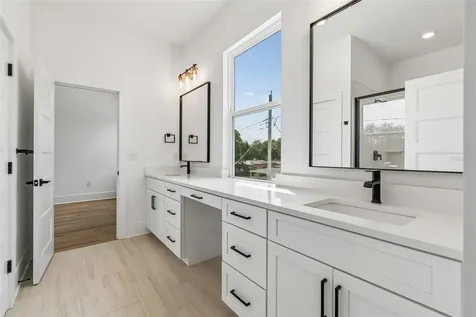 2923 W Elrod Avenue Tampa FL 33611