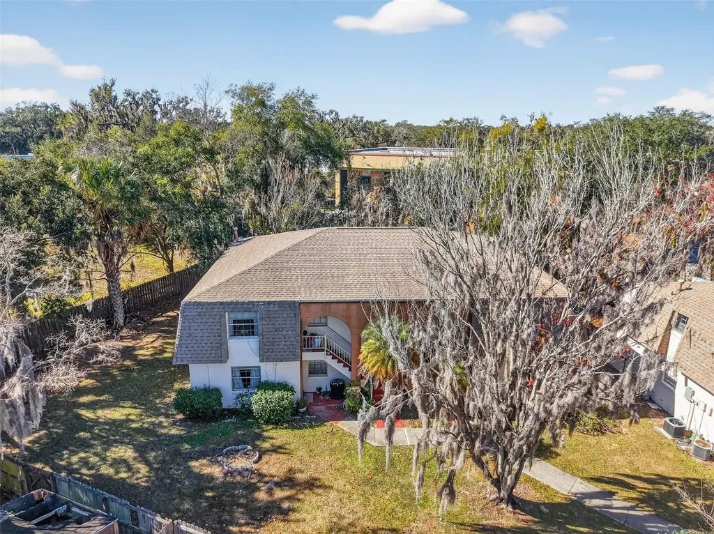 643 W Oak Terrace Drive Leesburg FL 34748