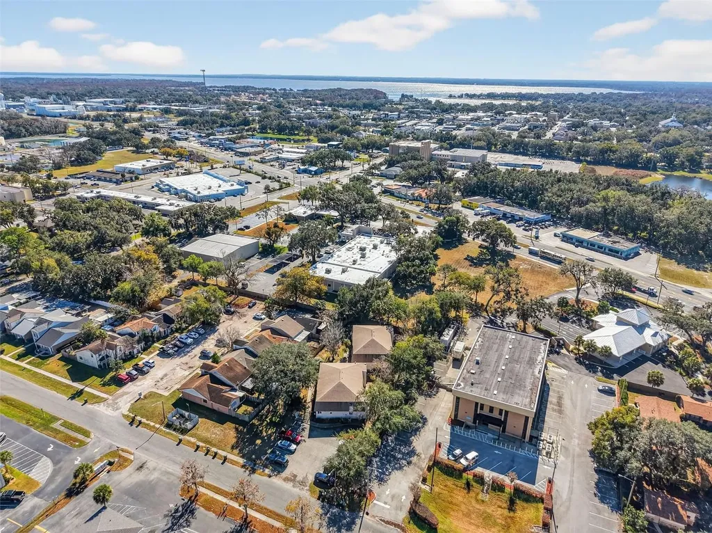 643 W Oak Terrace Drive Leesburg FL 34748