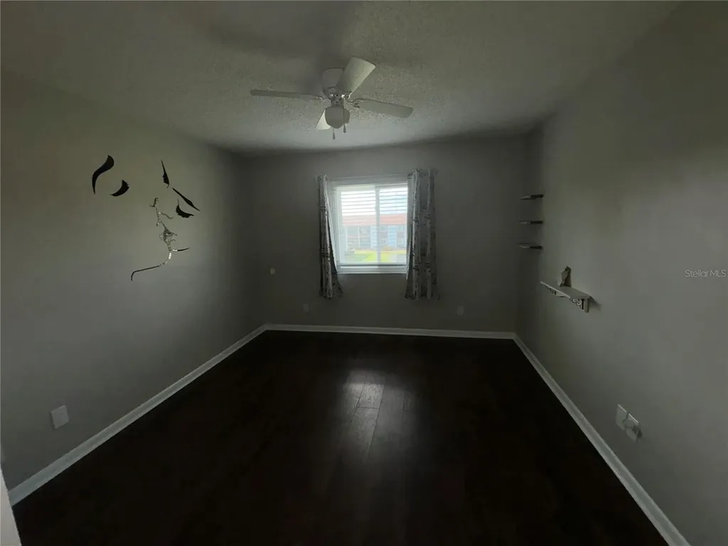 39132 County Road 54 Zephyrhills FL 33542