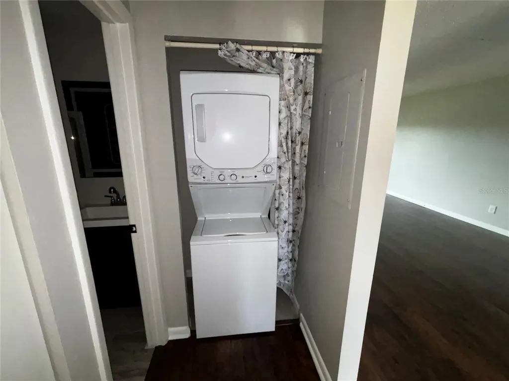 39132 County Road 54 Zephyrhills FL 33542