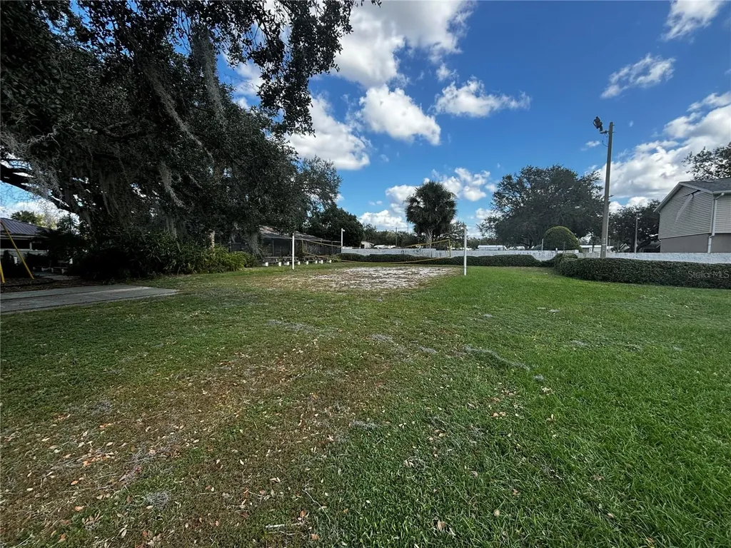 39132 County Road 54 Zephyrhills FL 33542