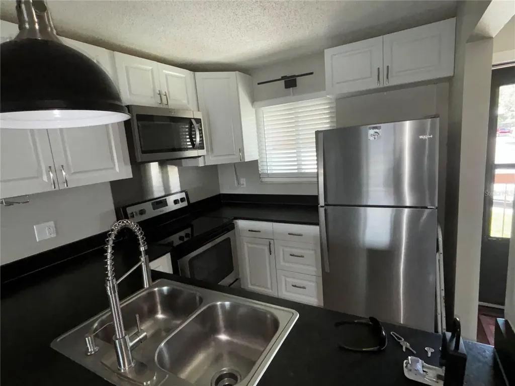 39132 County Road 54 Zephyrhills FL 33542