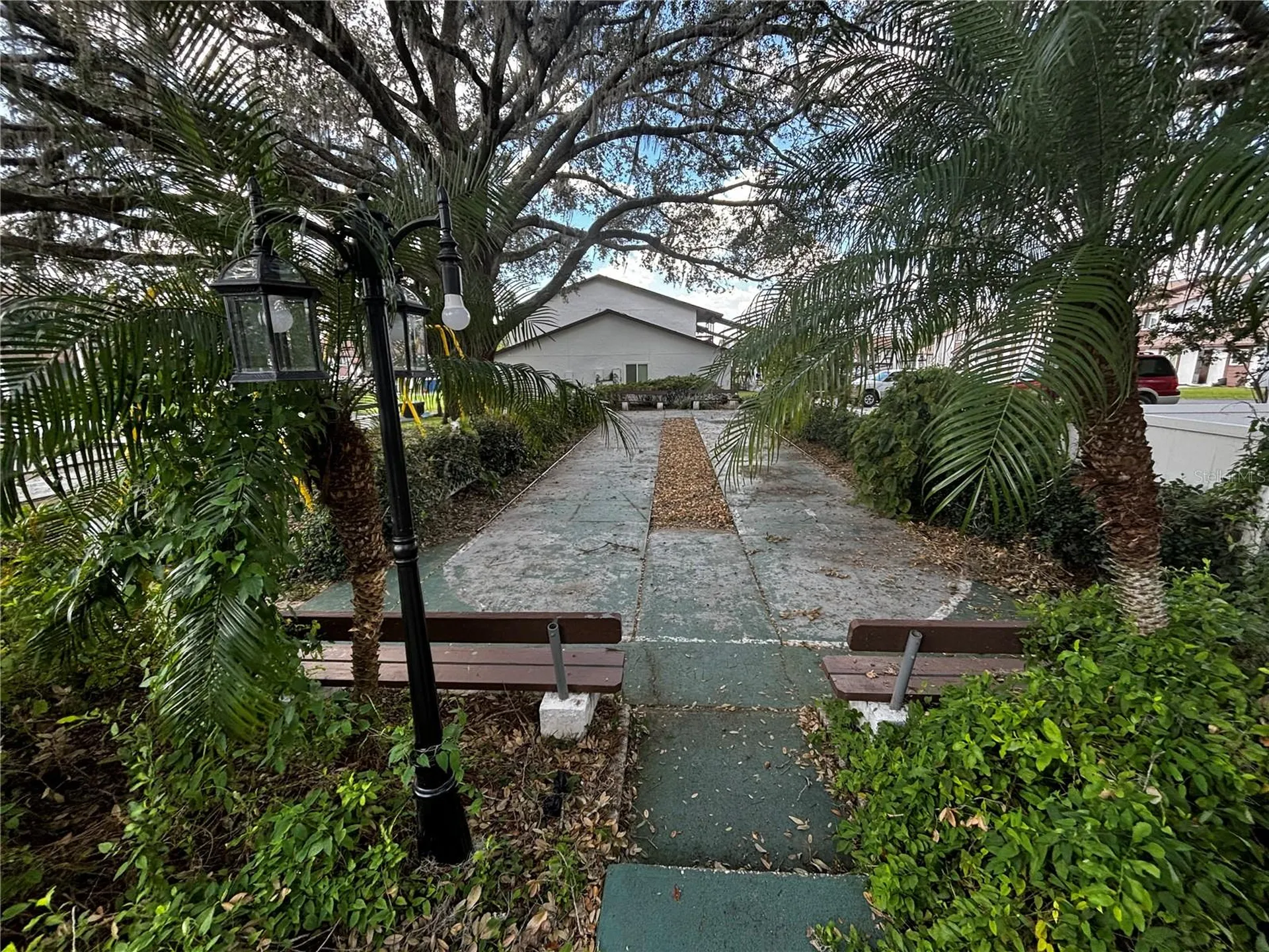 39132 County Road 54 Zephyrhills FL 33542